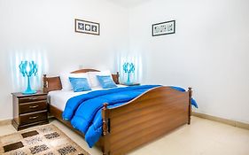 Golden Crest Lodge